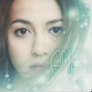 伊人久久久久久久久久
